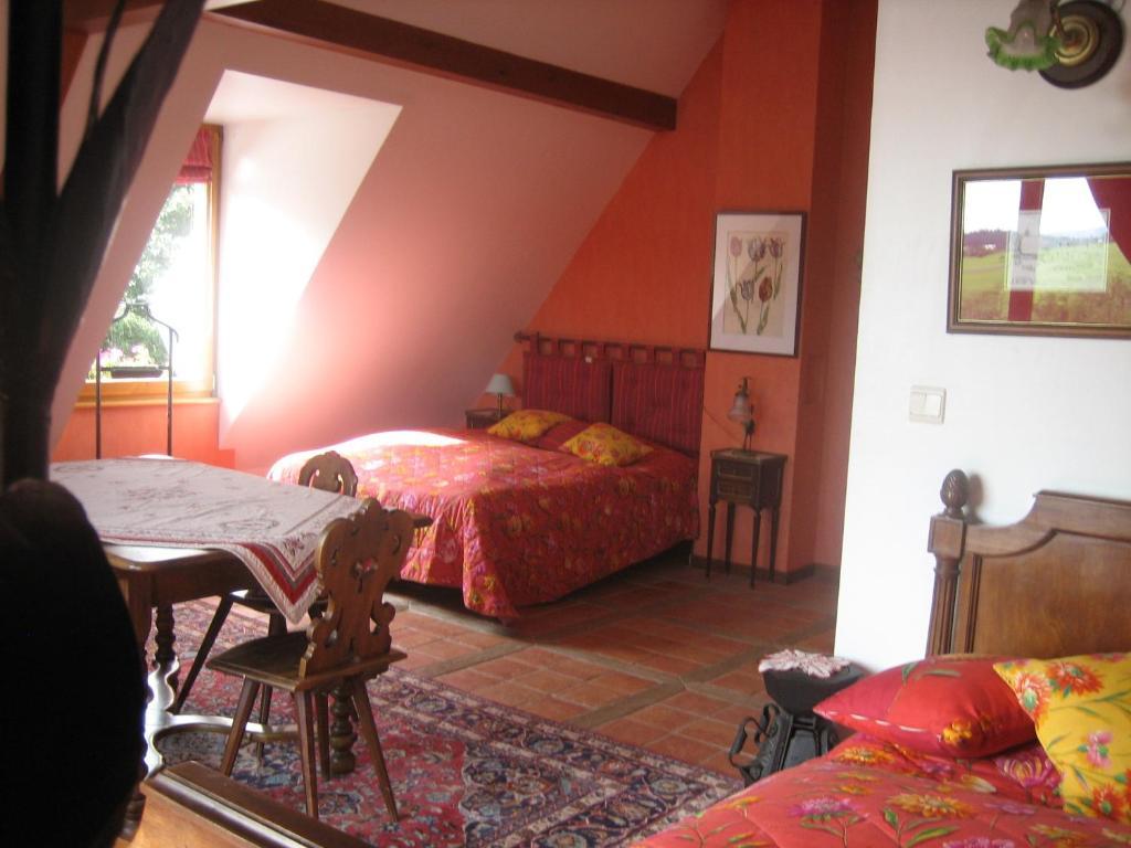 Le Neufeld Bed & Breakfast Oberhaslach Rom bilde